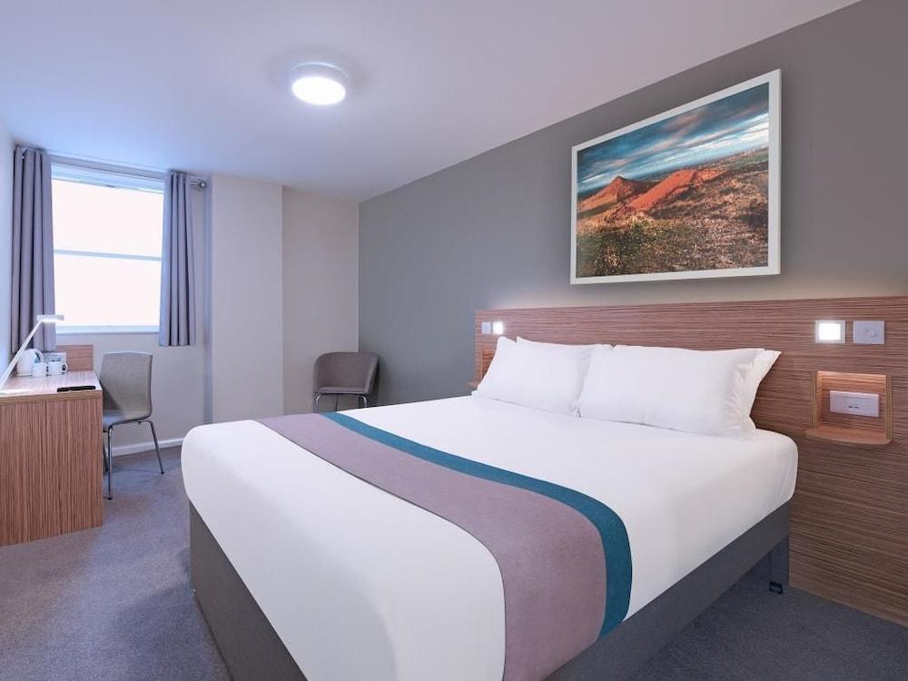 Travelodge London Central Waterloo Exterior photo
